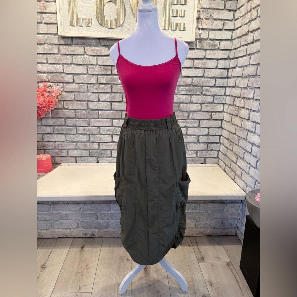 Khaki cargo skirt